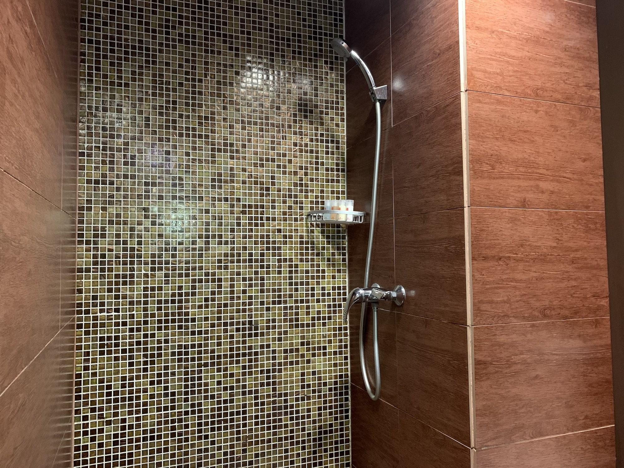 Hotel Ramada Grand