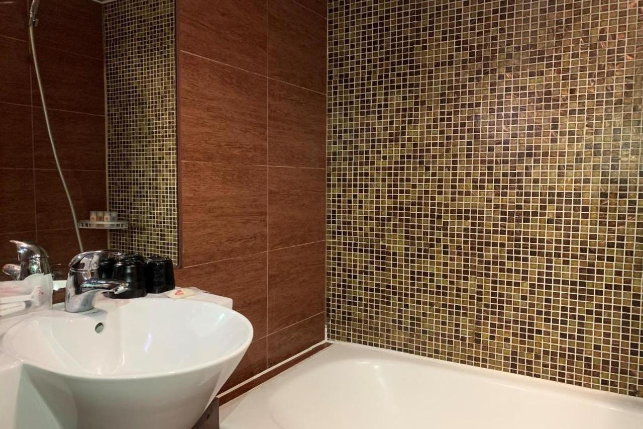 Hotel Ramada Grand 4*